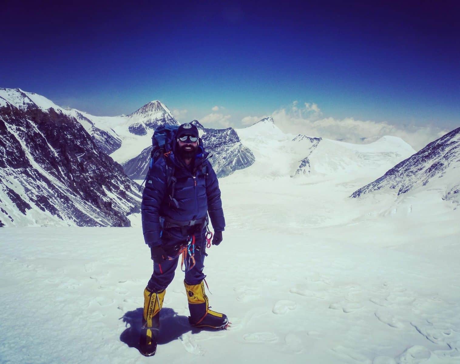 Explorer in the mountains to illustrate Thuraya X5 Touch for Jamie Ironmonger expedition