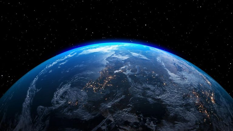 La Tierra en el espacio
